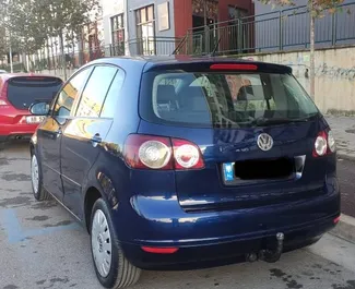 Alquiler de Volkswagen Golf Plus. Coche Economía, Confort, Monovolumen para alquilar en Albania ✓ Sin depósito ✓ opciones de seguro TPL.