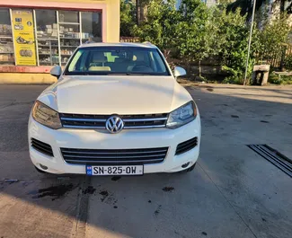 Прокат машины Volkswagen Touareg №8083 (Автомат) в Тбилиси, с двигателем 3,6л. Бензин ➤ Напрямую от Евгений в Грузии.