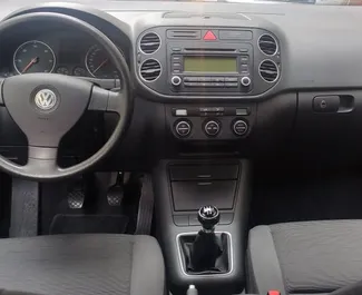 in Durres에서 대여 가능한 디젤 2.0L 엔진의 Volkswagen Golf Plus 2005.