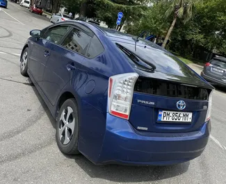 Toyota Prius 2010 med Främre drivenhet-system, tillgänglig i Kutaisi.