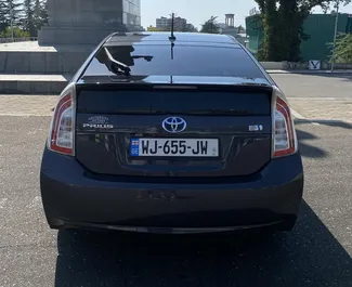 Interior of Toyota Prius for hire in Georgia. A Great 5-seater car with a Automatic transmission.