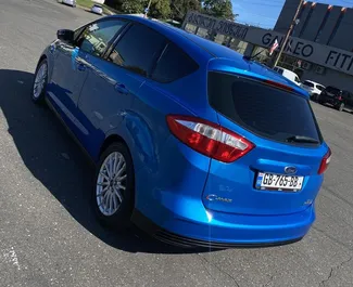 Ford C-Max 2012 pieejams noma Kutaisi, ar neierobežots kilometru limitu.