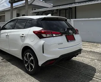 Pronájem Toyota Yaris. Auto typu Ekonomická, Komfort k pronájmu v Thajsku ✓ Vklad 5000 THB ✓ Možnosti pojištění: TPL, CDW, SCDW, FDW, Krádež, Young, Bez vkladu.