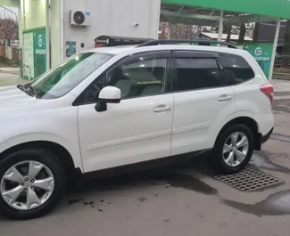 Prenájom auta Subaru Forester 2014 v v Gruzínsku, s vlastnosťami ✓ palivo Benzín a výkon 170 koní ➤ Od 88 GEL za deň.