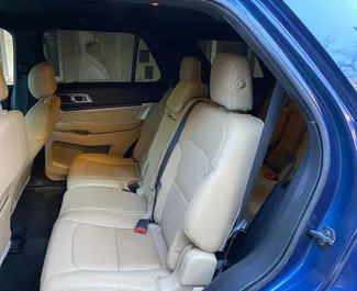 Ford Explorer 2016 için kiralık Benzin 2,5L motor, Tiflis'te.