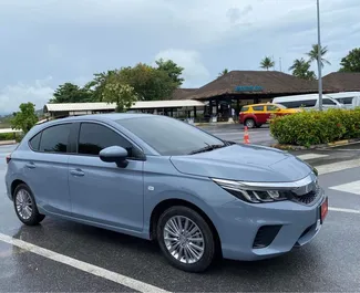 Honda City 2022 araç kiralama Tayland'da, ✓ Benzin yakıt ve 122 beygir gücü özellikleriyle ➤ Günde başlayan fiyatlarla 800 THB.