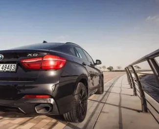 Autóbérlés BMW X6 #4945 Automatikus Dubaiban, 4,4L motorral felszerelve ➤ Sheshan-től az Egyesült Arab Emírségekben.