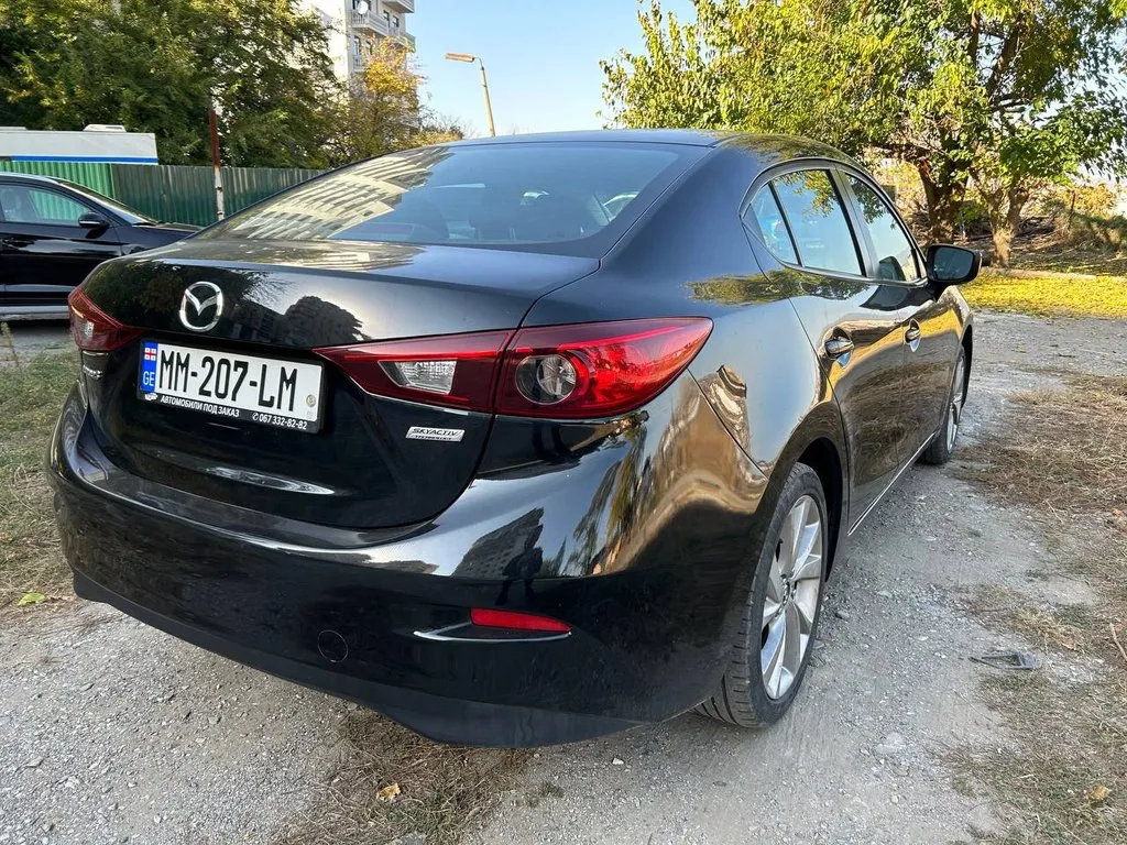 Аренда Mazda 3 #8009 в Кутаиси, Грузия ➤ TakeCars.com