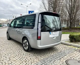 Automašīnas noma Hyundai Staria #8149 ar Rokasgrāmata pārnesumu kārbu Prāgā, aprīkots ar 2,2L dzinēju ➤ No Sergejs Čehijā.