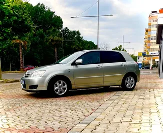 Toyota Corolla 2009 automašīnas noma Albānijā, iezīmes ✓ Dīzeļdegviela degviela un 100 zirgspēki ➤ Sākot no 26 EUR dienā.