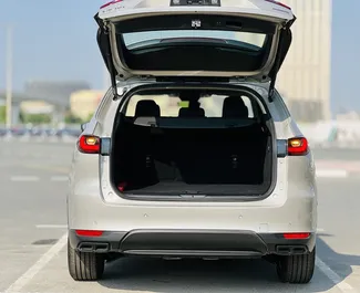 Uthyrning av Mazda CX-60. Komfort, Premium, Crossover bil för uthyrning i Förenade Arabemiraten ✓ Utan deposition ✓ Försäkringsalternativ: TPL, FDW, Ung.