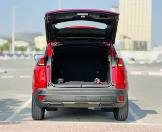 Peugeot 3008 bérlése. Kényelmes, Crossover típusú autó bérlése az Egyesült Arab Emírségekben ✓ Letét nélkül ✓ Biztosítási opciók: TPL, FDW, Fiatal.