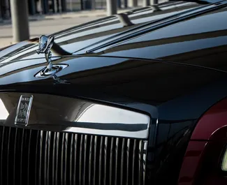 Орендуйте Rolls-Royce Dawn 2019 в ОАЕ. Паливо: Бензин. Потужність: 563 к.с. ➤ Вартість від 3480 AED за добу.