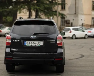 Subaru Forester bérlése. Kényelmes, SUV, Crossover típusú autó bérlése Grúziában ✓ Letét nélkül ✓ Biztosítási opciók: TPL, CDW, FDW, Utasok, Lopás.