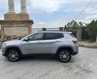 Alquiler de coches Jeep Compass n.º 8194 Automático en Tiflis, equipado con motor de 2,4L ➤ De También conocido como en Georgia.