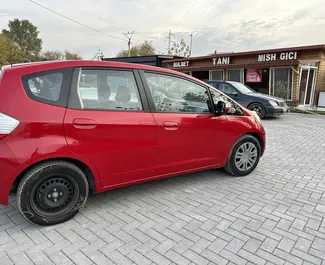 Ενοικίαση αυτοκινήτου Honda Jazz #8384 με κιβώτιο ταχυτήτων Αυτόματο στα Τίρανα, εξοπλισμένο με κινητήρα 1,4L ➤ Από Erand στην Αλβανία.