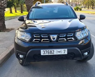 カサブランカ空港にて、モロッコにてでのDacia Duster #8796 自動カーレンタル、1.5Lエンジン搭載 ➤ ナジームから。