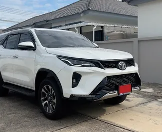 Automobilio nuoma Toyota Fortuner #8197 su Automatinis pavarų dėže Puketo oro uoste, aprūpintas 2,4L varikliu ➤ Iš Viačeslavas Tailande.