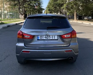 Interior do Mitsubishi Outlander Sport para aluguer na Geórgia. Um excelente carro de 5 lugares com transmissão Automático.