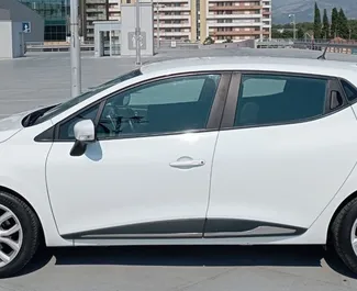 Renault Clio 4 2017 autóbérlés Montenegróban, jellemzők ✓ Dízel üzemanyag és 90 lóerő ➤ Napi 30 EUR-tól kezdődően.