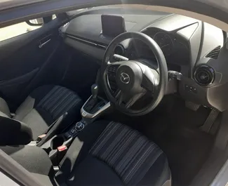 Mazda 2 2023 - прокат від власників в Лімасолі (Кіпр).