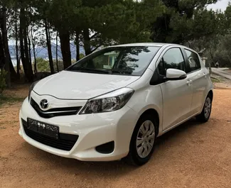 A bérelt Toyota Yaris előnézete Budva városában, Montenegró ✓ Autó #9300. ✓ Automatikus TM ✓ 0 értékelések.