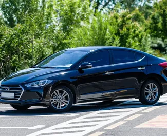 Bilutleie av Hyundai Elantra 2017 i i Armenia, inkluderer ✓ Bensin drivstoff og 132 hestekrefter ➤ Starter fra 40 USD per dag.