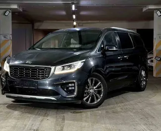 租赁 Kia Carnival 的正面视图，在巴库, 阿塞拜疆 ✓ 汽车编号 #9088。✓ Automatic 变速箱 ✓ 0 评论。