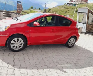 Pronájem auta Toyota Prius C #9232 s převodovkou Automatické v Tbilisi, vybavené motorem 1,5L ➤ Od Natia v Gruzii.