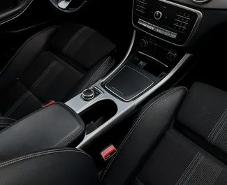 Mercedes-Benz CLA200 2018 auton vuokraus Venäjällä, sisältää ✓ Bensiini polttoaineen ja 150 hevosvoimaa ➤ Alkaen 3790 RUB päivässä.