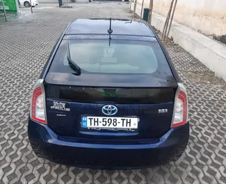 Interior of Toyota Prius for hire in Georgia. A Great 5-seater car with a Automatic transmission.