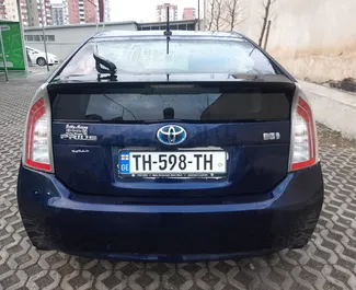 Toyota Prius 租赁。在 在格鲁吉亚 出租的 经济, 舒适性 汽车 ✓ Deposit of 40 GEL ✓ 提供 TPL, SCDW, Passengers, Theft 保险选项。