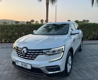 Frontvisning av en leiebil Renault Koleos i Dubai, De Forente Arabiske Emirater ✓ Bil #5124. ✓ Automatisk TM ✓ 0 anmeldelser.