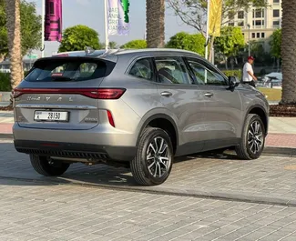 Utleie av Haval H6. Komfort, Crossover bil til leie i De Forente Arabiske Emirater ✓ Depositum på 2000 AED ✓ Forsikringsalternativer: TPL, CDW, SCDW, Passasjerer, Tyveri.