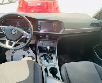 Najem Volkswagen Jetta v Dubaj ZAE