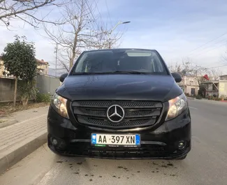 2.2L 엔진이 장착된 티라나에서의 Mercedes-Benz Vito #9283 자동 차량 대여 ➤ 심부름 알바니아에서에서 제공.