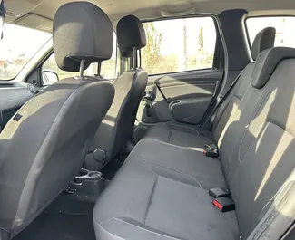 Dacia Duster 2017 Összkerékhajtás rendszerrel, elérhető Tiranában.