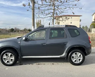 Орендуйте Dacia Duster 2015 в Албанії. Паливо: Дизель. Потужність: 109 к.с. ➤ Вартість від 23 EUR за добу.
