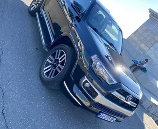 واجهة أمامية لسيارة إيجار Toyota 4 Runner في في كوتايسي, جورجيا ✓ رقم السيارة 9483. ✓ ناقل حركة أوتوماتيكي ✓ تقييمات 0.