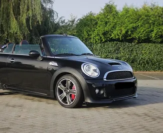 تأجير سيارة Mini Cooper S 2014 في في الجبل الأسود، تتميز بـ ✓ وقود البنزين وقوة 184 حصان ➤ بدءًا من 70 EUR يوميًا.