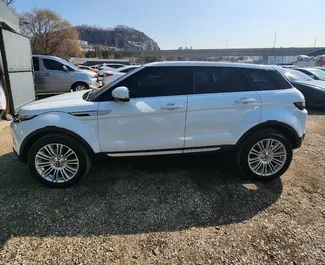 Ενοικίαση Land Rover Range Rover Evoque. Αυτοκίνητο Άνεση, Πρίμιουμ, Crossover προς ενοικίαση στην Αλβανία ✓ Κατάθεση 200 EUR ✓ Επιλογές ασφάλισης: TPL, CDW, SCDW, FDW, Στο εξωτερικό, Καινούρια.