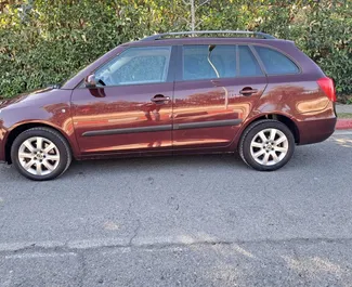 Auton vuokraus Skoda Fabia Combi #9580 Manuaalinen Tiranassa, varustettuna 1,9L moottorilla ➤ Besmirltä Albaniassa.