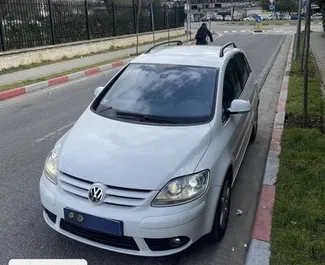 تأجير سيارة Volkswagen Golf Plus رقم 9694 بناقل حركة أوتوماتيكي في في تيرانا، مجهزة بمحرك 1,5 لتر ➤ من سارة في في ألبانيا.