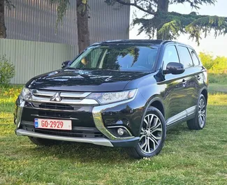 Framvy av en hyrbil Mitsubishi Outlander Xl i Kutaisi, Georgien ✓ Bil #9790. ✓ Växellåda Automatisk TM ✓ 0 recensioner.