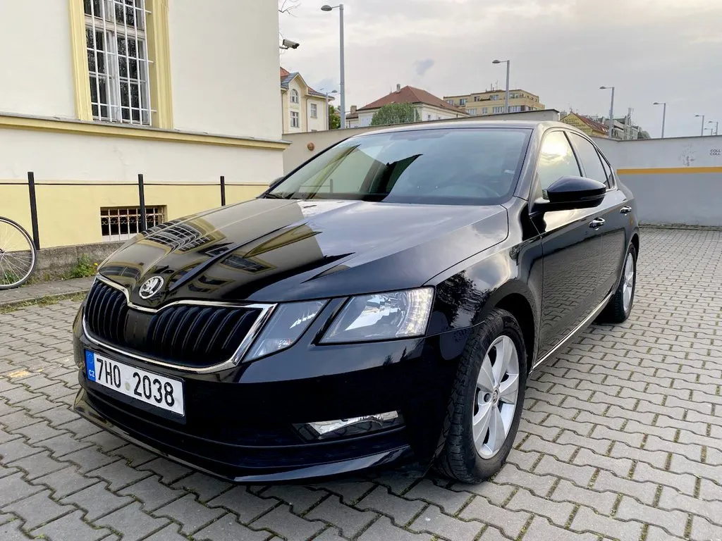 Аренда Skoda Octavia #349 в Праге, Чехия ➤ TakeCars.com