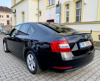 Noleggio Skoda Octavia. Auto Comfort per il noleggio in Cechia ✓ Cauzione di Deposito di 500 EUR ✓ Opzioni assicurative RCT, CDW, SCDW, Furto, All'estero, Senza deposito.