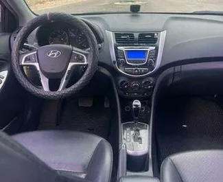 Hyundai Accent Blue nuoma. Ekonomiškas, Komfortiškas automobilis nuomai Albanijoje ✓ Be užstato ✓ Draudimo pasirinkimai: TPL, FDW, Užsienyje.