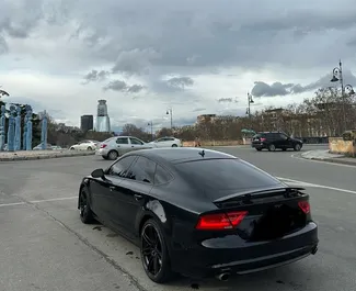 Bensin 3,0L motor i Audi A7 2017 för uthyrning i Tbilisi.