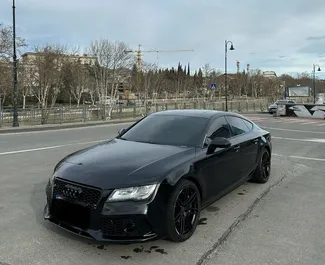 Vista frontal de un Audi A7 de alquiler en Tiflis, Georgia ✓ Coche n.º 9737. ✓ Automático TM ✓ 0 opiniones.