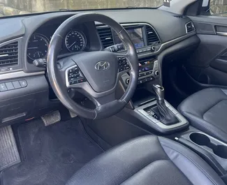 Hyundai Elantra 2018, Durres içinde için kiralık, sınırsız kilometre sınırı ile.